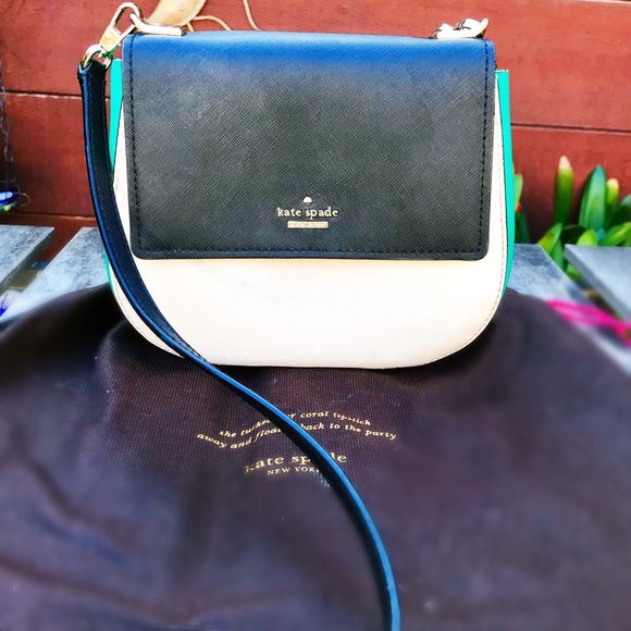 kate spade Handbags - kate spade Cameron Street Byrdie Crossbody